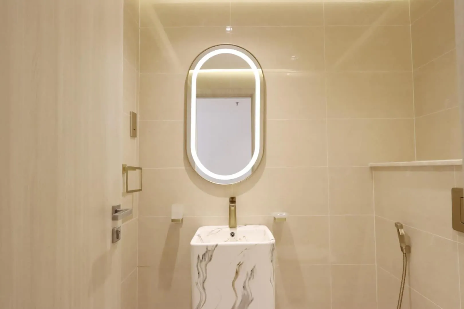 Livbnb-Luxurious 1Bhk In The Heart Of Dubai Marina 0*,