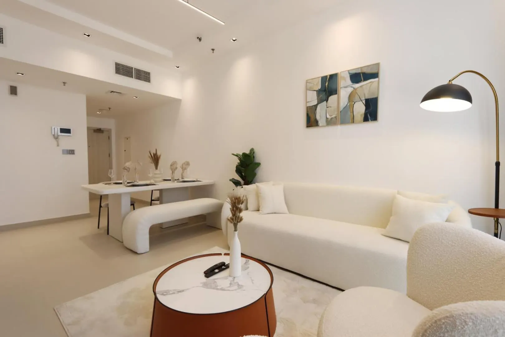 Livbnb-Luxurious 1Bhk In The Heart Of Dubai Marina Apartment