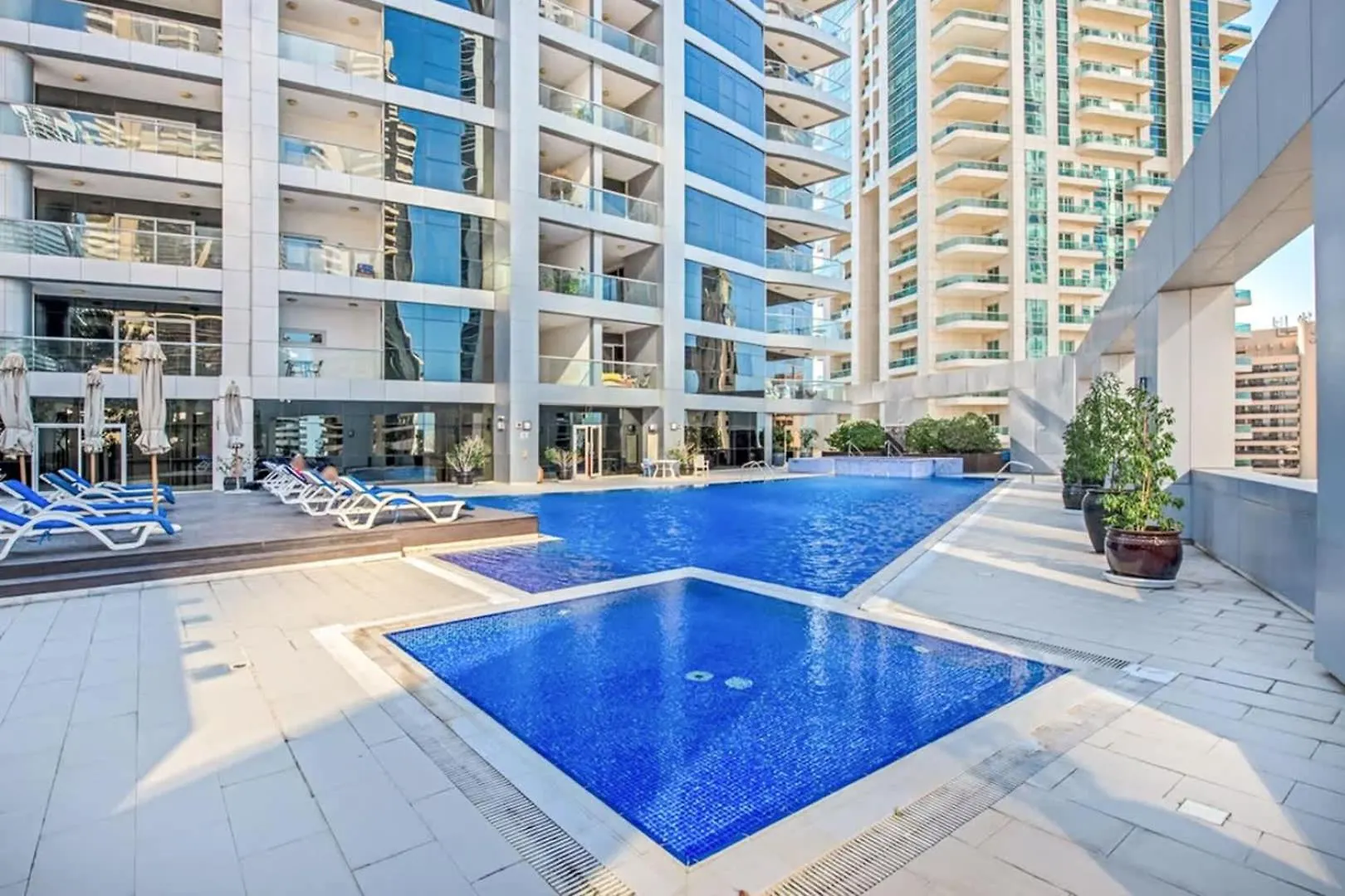 Livbnb-Luxurious 1Bhk In The Heart Of Dubai Marina 0*,